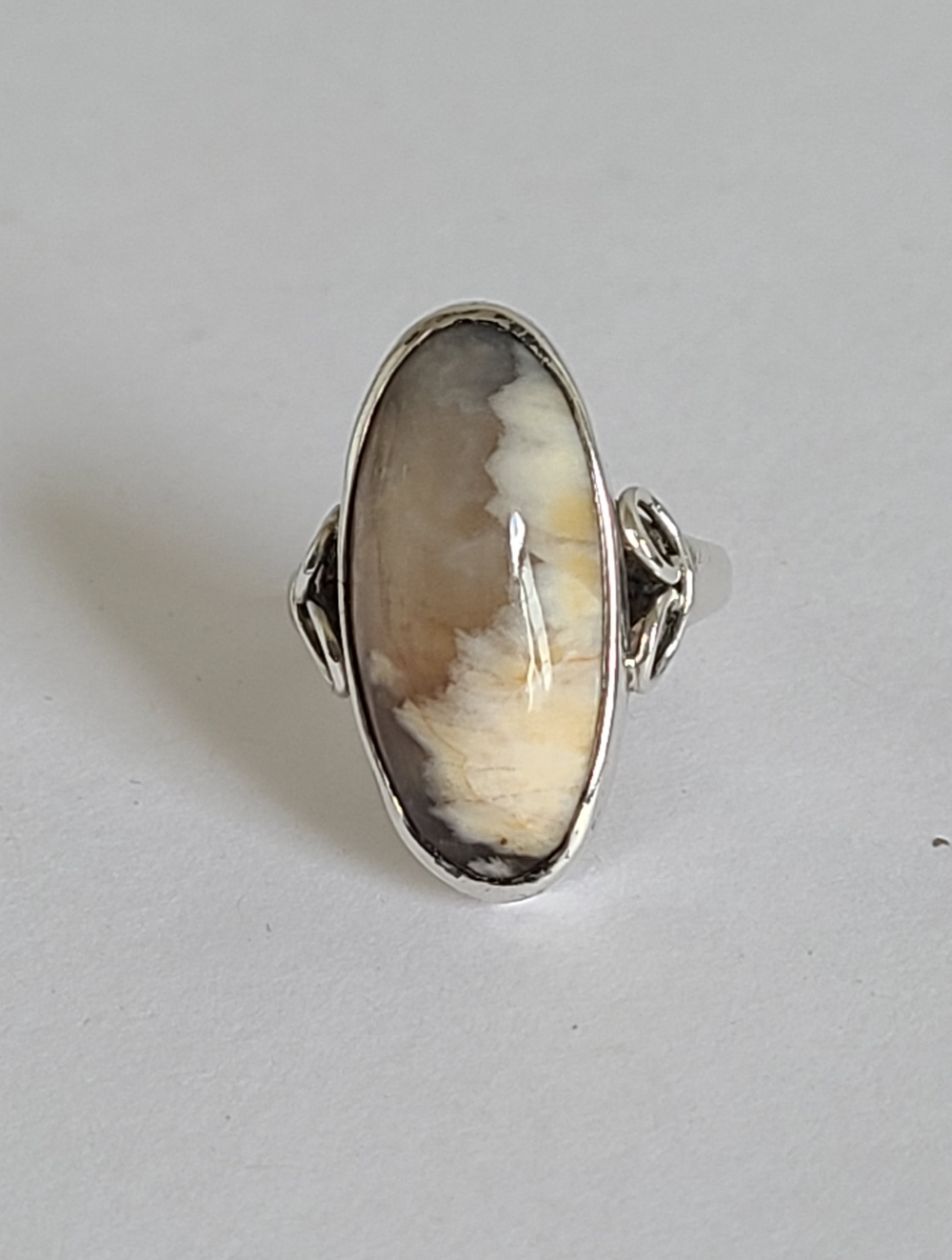 Vintage Sterling Silver Boho Western Long Oval Two Tone Agate Cocktail Ring